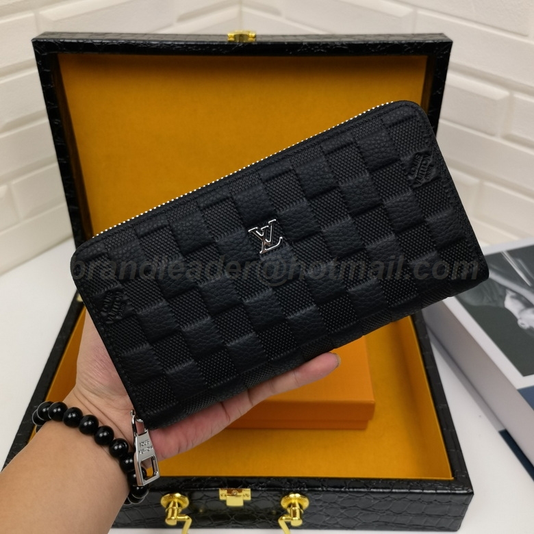 LV Wallets 82